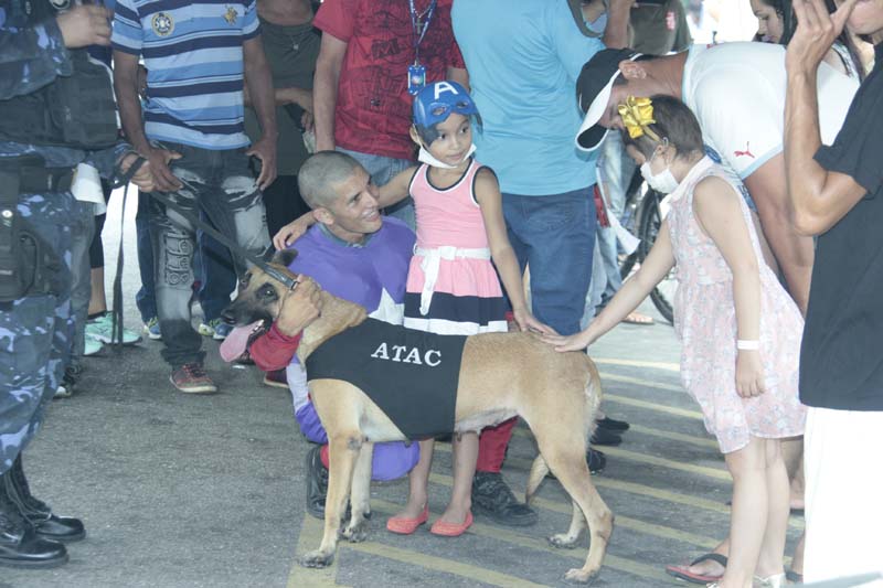 
        
             Projeto Policiais Contra o Câncer Infantil faz a alegria de crianças na AVAO
        
    