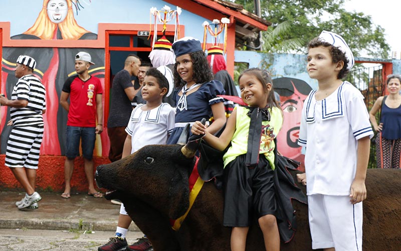 
        
            Um guia para escolher onde curtir a folia
        
    