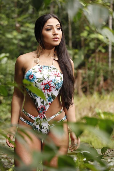 
        
            Veja fotos da musa do verão Rayana Correa
        
    