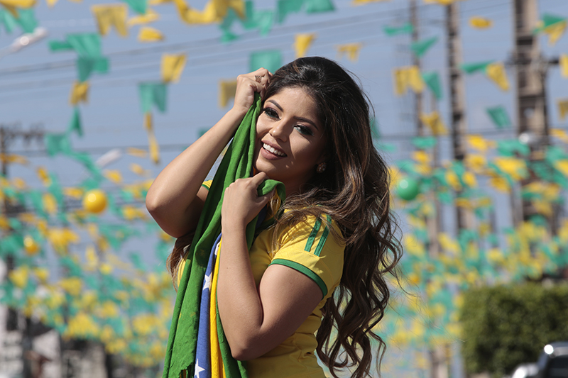 
        
            Paraense faz ensaio inspirado na Copa do Mundo
        
    