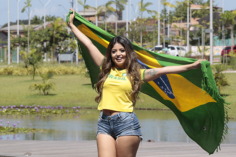 
        
            Paraense faz ensaio inspirado na Copa do Mundo
        
    