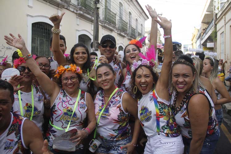 
        
        
            Pré-carnaval da Cidade Velha tem mais um final de semana de folia
        
    