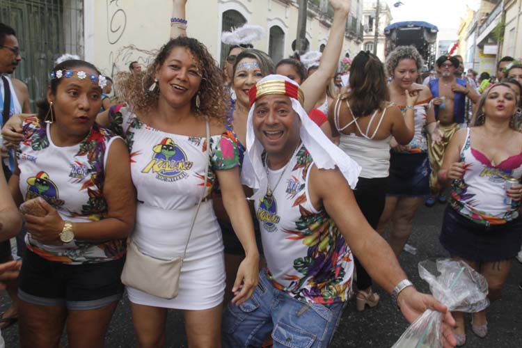 
        
        
            Pré-carnaval da Cidade Velha tem mais um final de semana de folia
        
    