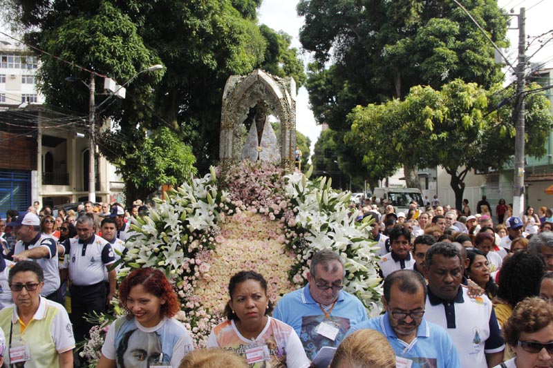 
        
        
            Devotos participaram da Procissão da Festa em Belém
        
    