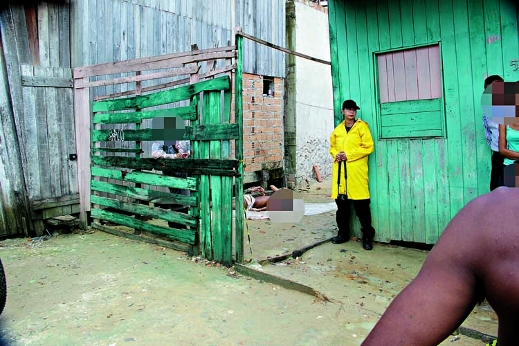 
        
            Homem é morto com dois tiros na nuca
        
    
