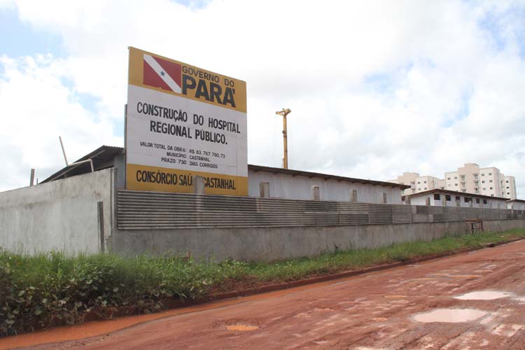 
        
            Obras de hospitais seguem inacabadas
        
    