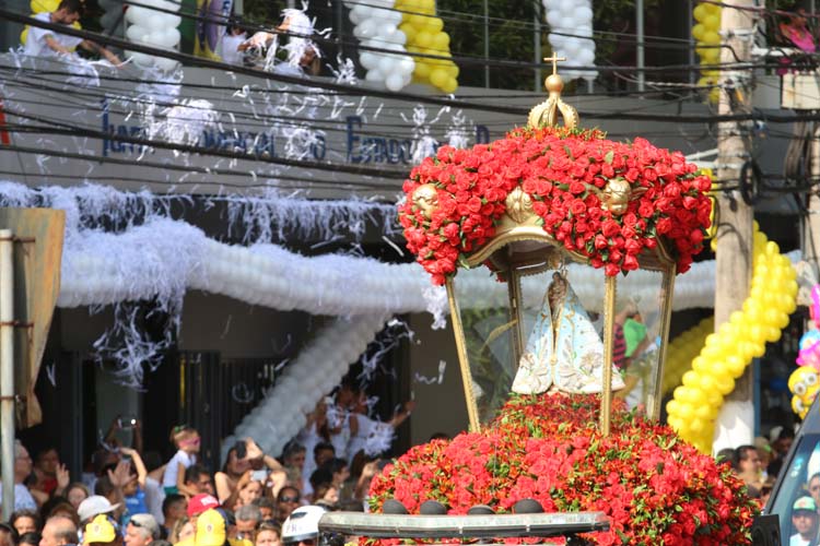 
        
            Veja mais fotos do primeiro traslado do Círio 2016
        
    