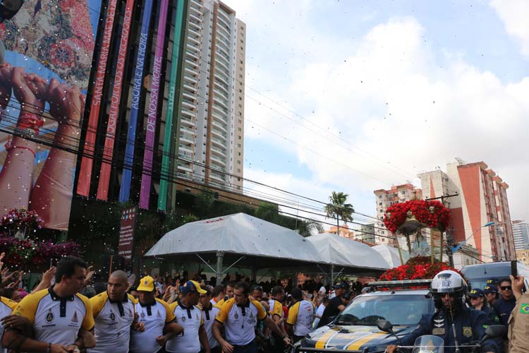 
        
            Veja mais fotos do primeiro traslado do Círio 2016
        
    