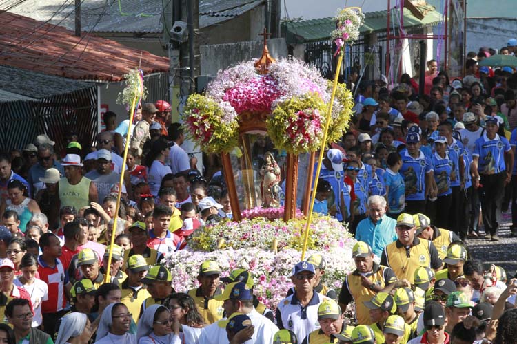 
        
            Fiéis celebram o Círio de Nossa Senhora do Ó, em Mosqueiro
        
    