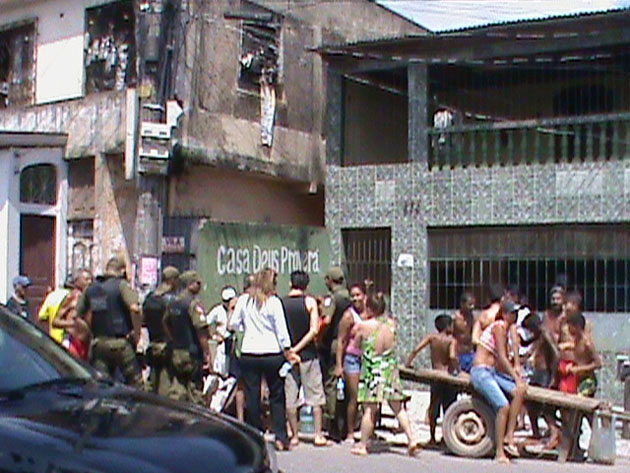 
        
            Justiça despeja morador de casa macabra
        
    