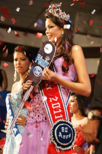 
        
            Ana Paula Padilha é a Miss Pará 2011 
        
    