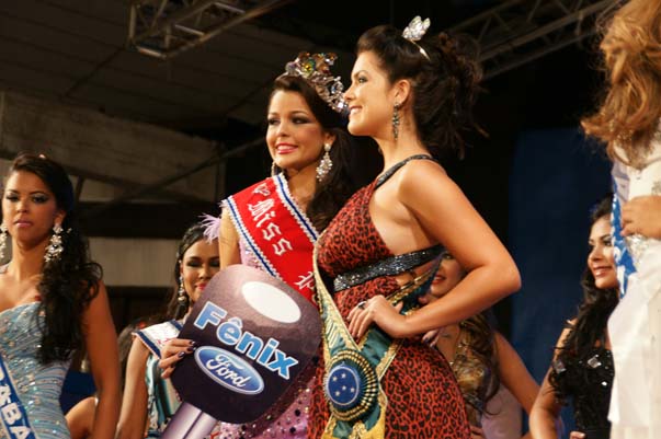 
        
            Ana Paula Padilha é a Miss Pará 2011 
        
    