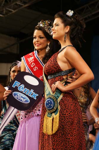 
        
            Ana Paula Padilha é a Miss Pará 2011 
        
    