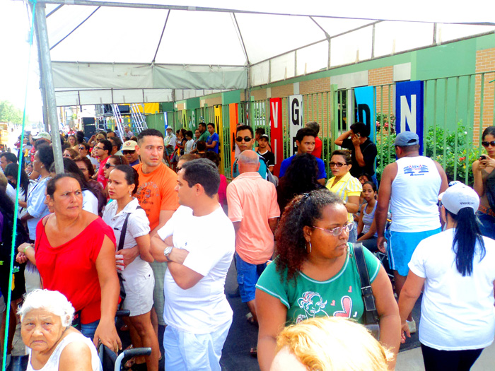
        
            Devotos homenageiam a Virgem de Nazaré na RBA
        
    