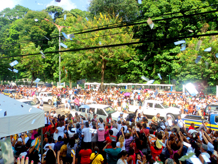 
        
            Devotos homenageiam a Virgem de Nazaré na RBA
        
    