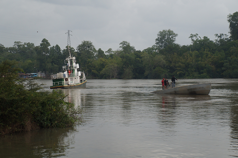
        
            Submarino apreendido em Vigia chega em Belém
        
    