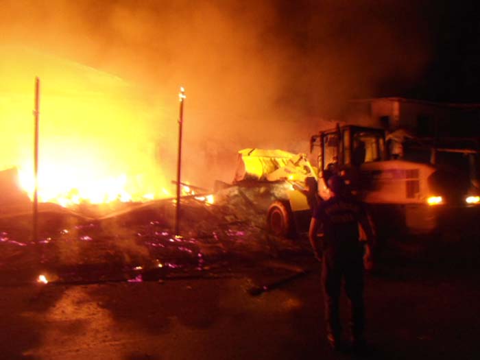 
        
        
            Incêndio atinge loja de confecções em Soure
        
    