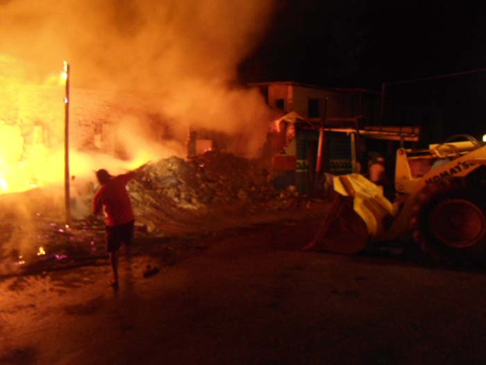 
        
        
            Incêndio atinge loja de confecções em Soure
        
    