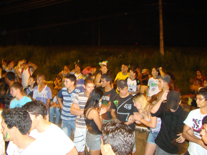 
        
            Manifestantes fecham BR 422 por quatro horas em Tucuruí
        
    