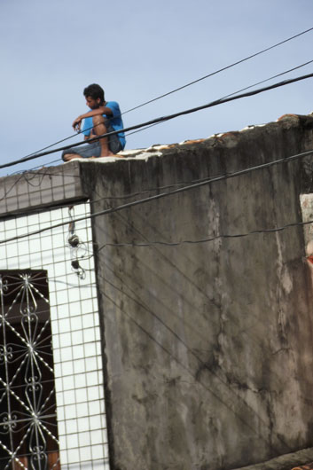 
        
            Homem é preso tentando entrar em casa
        
    