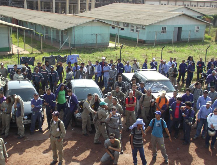 
        
            Greve dos operários segue fortalecida em Barcarena
        
    