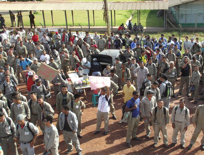 
        
            Greve dos operários segue fortalecida em Barcarena
        
    