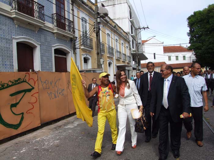 
        
            Jatene toma posse como governador do Pará
        
    