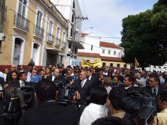 
        
            Jatene toma posse como governador do Pará
        
    