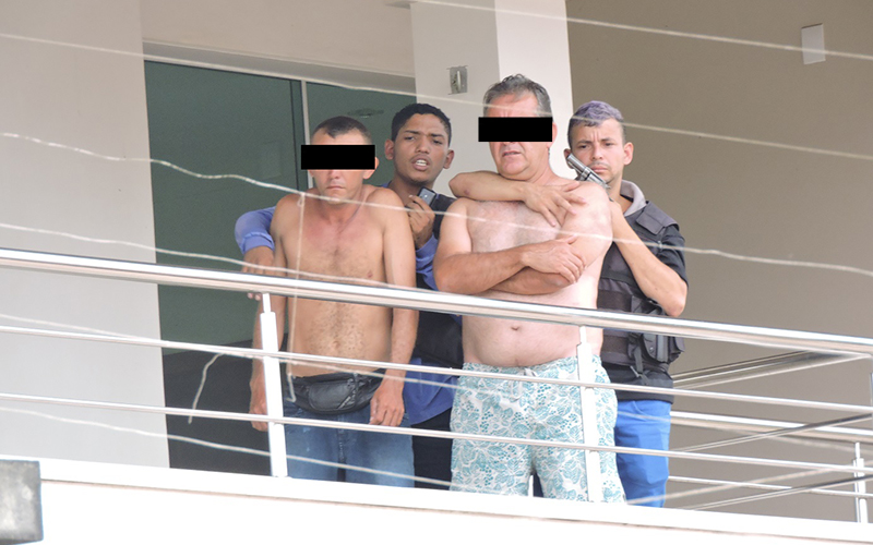 
        
            Empresário e entregador ficam reféns em Castanhal
        
    