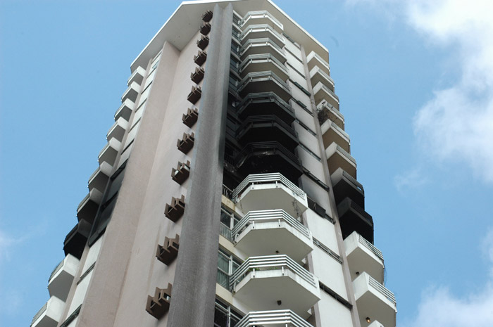
        
            Bombeiros continuam trabalhos no prédio que pegou 
        
    