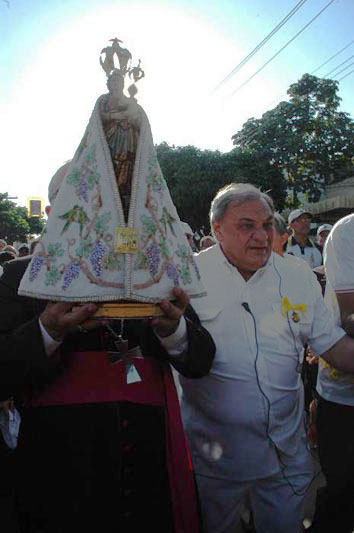 
        
            Romaria Fluvial
        
    