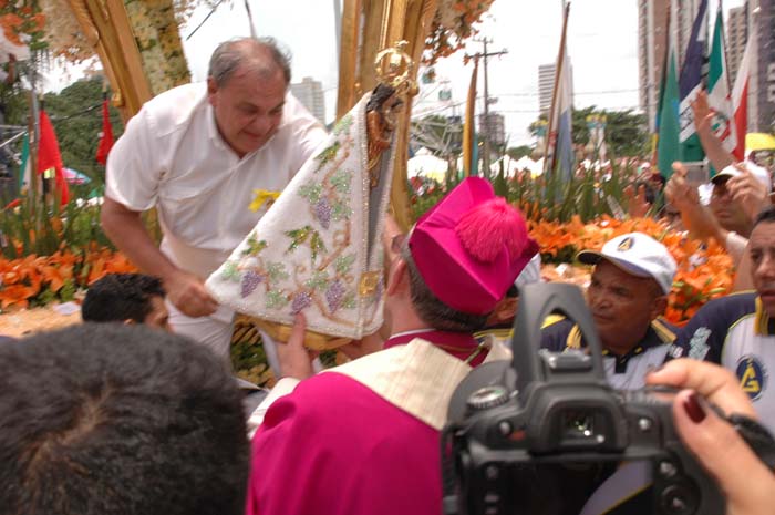 
        
            Círio 2010 - Imagens marcantes da procissão
        
    
