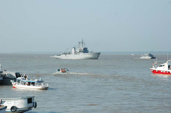 
        
            Romaria Fluvial
        
    