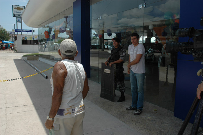 
        
            Granada falsa assusta moradores do Telégrafo
        
    