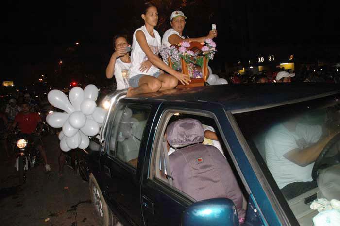 
        
            Romaria Rodofluvial
        
    