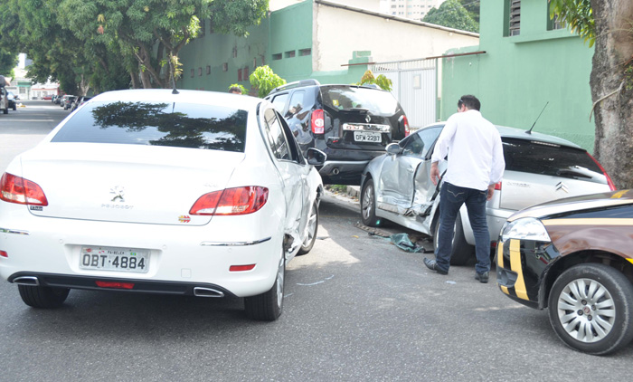 
        
            Acidente na Travessa Pombal
        
    