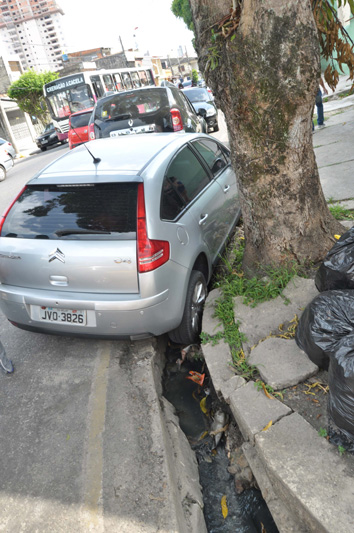 
        
            Acidente na Travessa Pombal
        
    