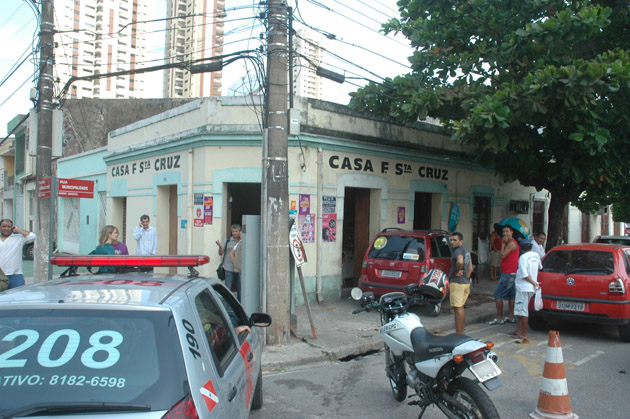 
        
            Carros colidem em cruzamento da Dom Romualdo 
        
    