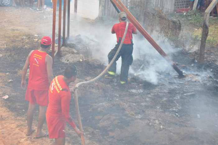 
        
        
            Carros são incendiados no Atalaia, em Salinas
        
    