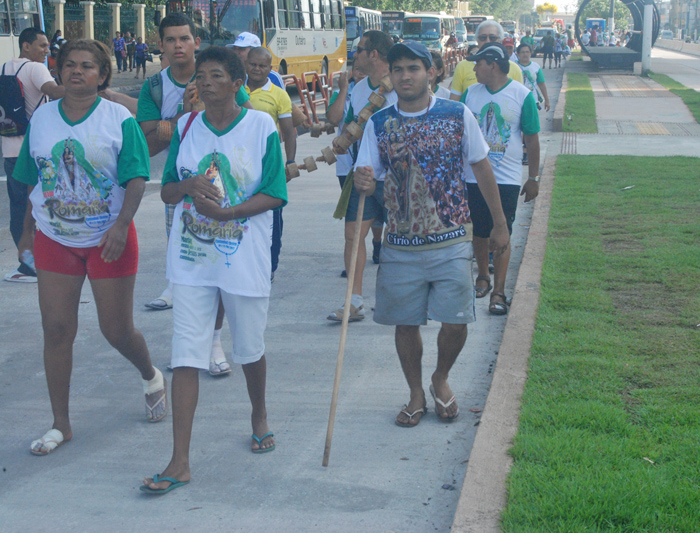 
        
            Caminhada de Romeiros chega a Belém
        
    