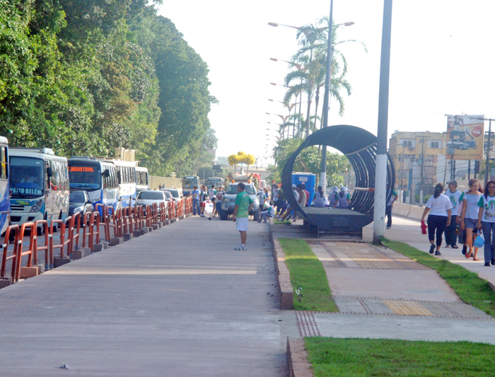 
        
            Caminhada de Romeiros chega a Belém
        
    