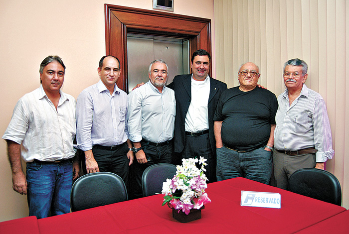 
        
            Coluna Walter Guimarães
        
    