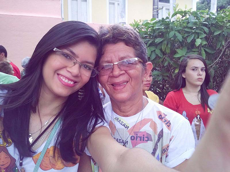 
        
            DOL homenageia mães com galeria especial
        
    