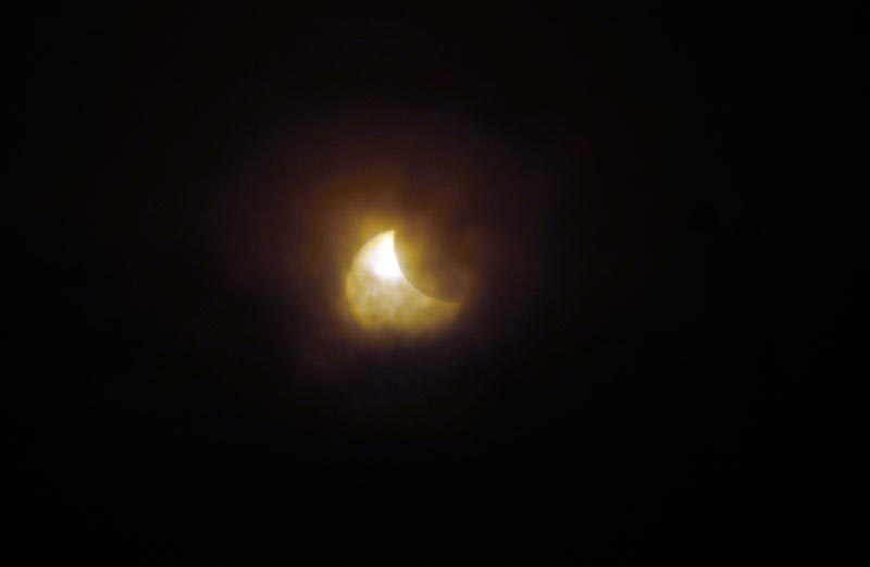 
        
            Veja imagens do eclipse feitas em Ananindeua
        
    