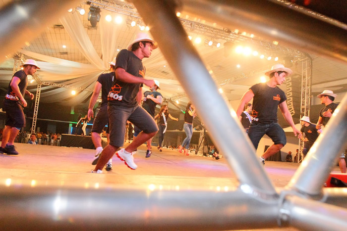 
        
            Ensaio Geral para o Miss Pará 2012
        
    