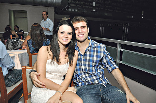 
        
            Coluna Walter Guimarães - II NOITE COUNTRY MIX
        
    