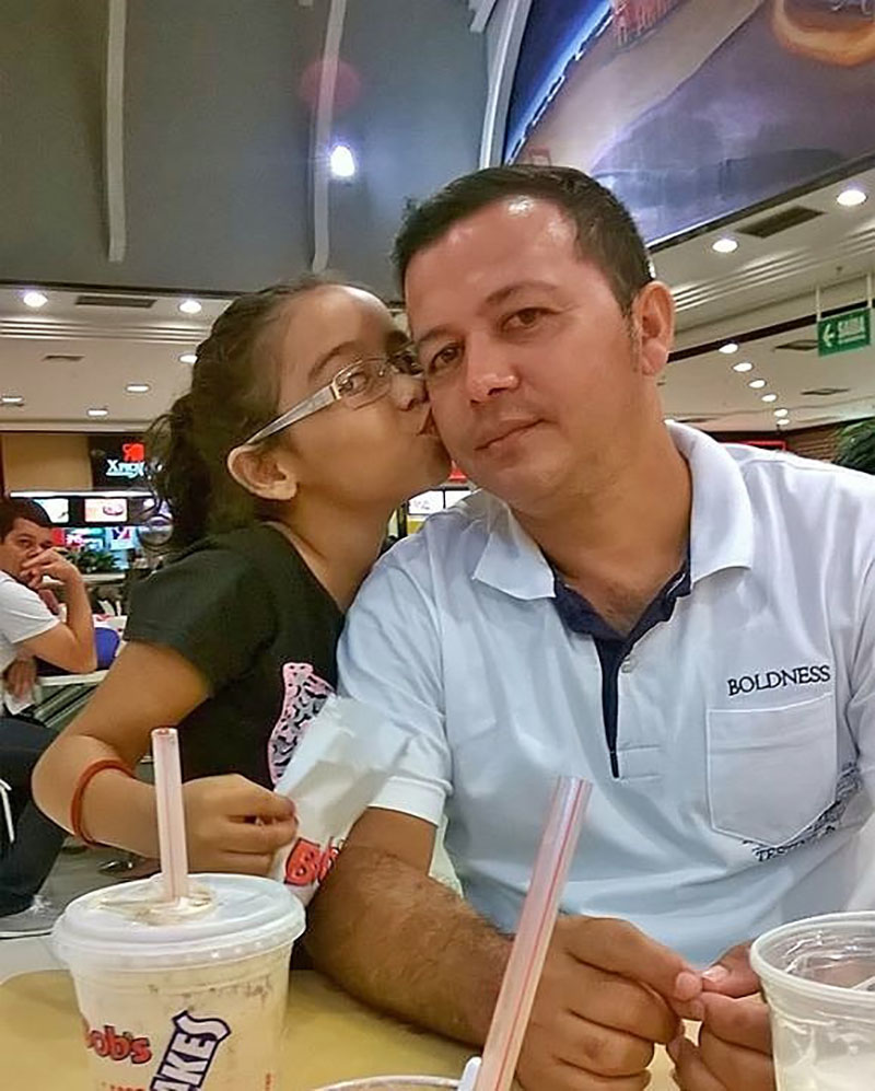 
        
            DOL homenageia pais com galeria de fotos
        
    