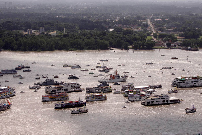 
        
            Romaria Fluvial
        
    