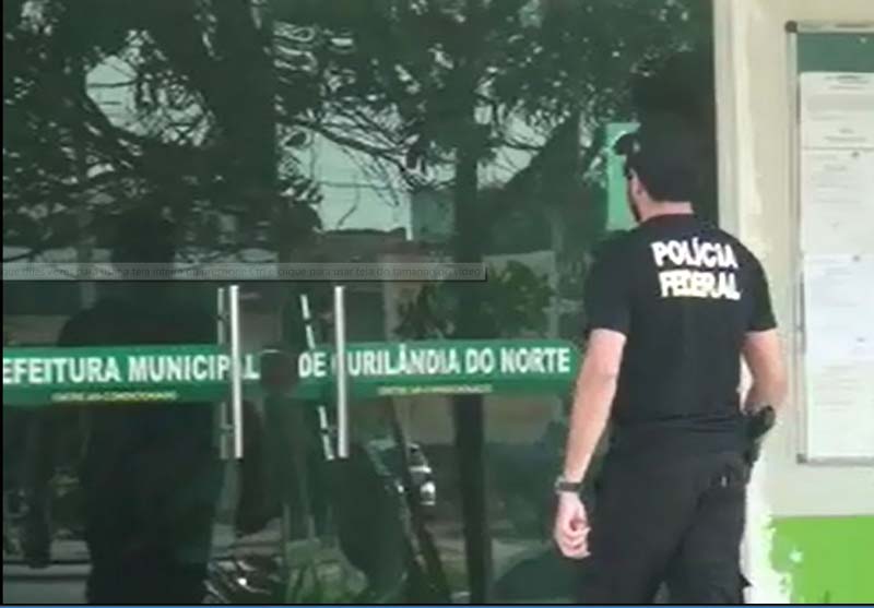 
        
            Operação apreende dinheiro em mansão de prefeito
        
    