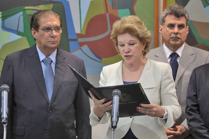 
        
            Jader Barbalho toma posse no Senado Federal
        
    